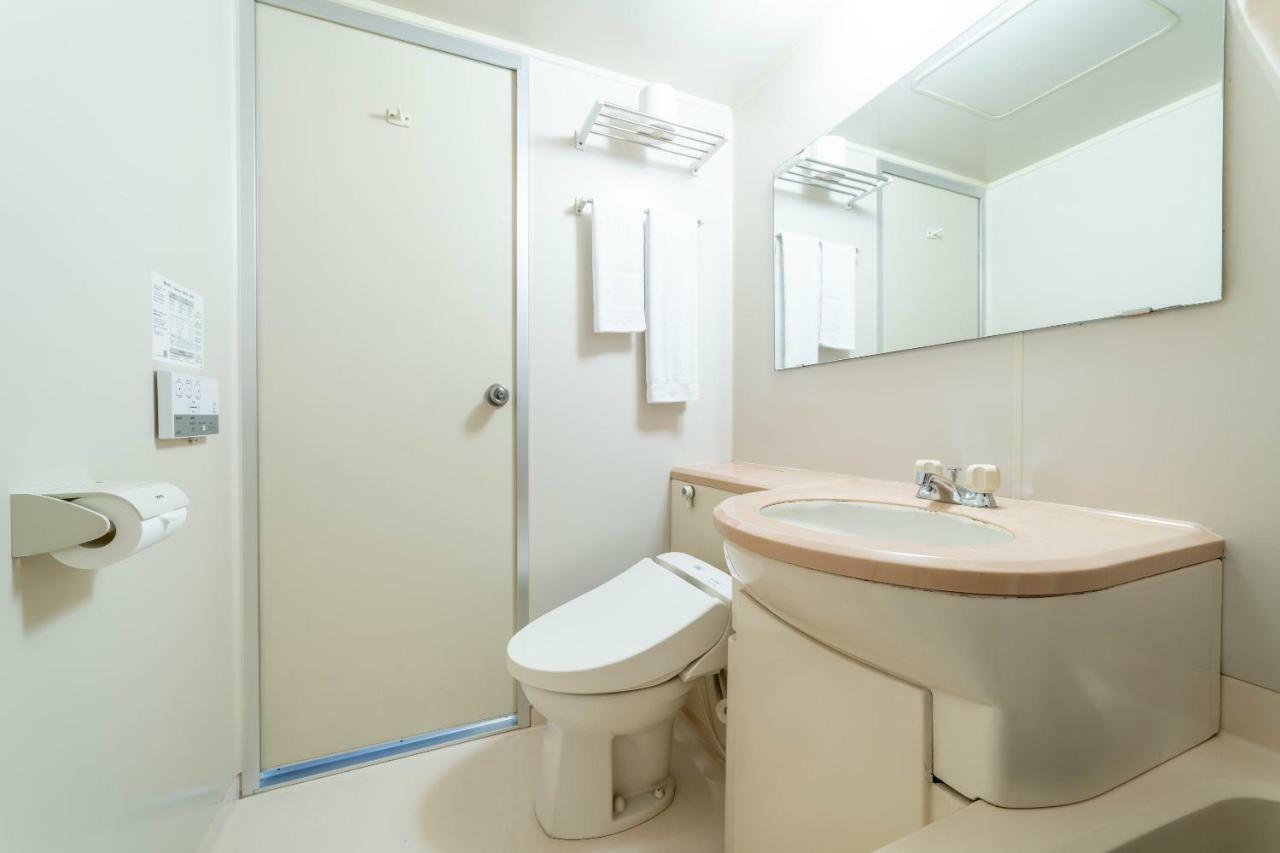 Oyo Business Hotel Nishiura יוקאיצ'י מראה חיצוני תמונה